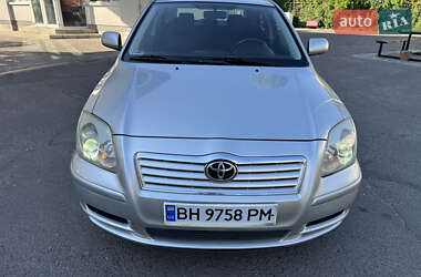 Ліфтбек Toyota Avensis 2003 в Одесі