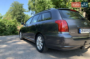 Универсал Toyota Avensis 2006 в Чернигове