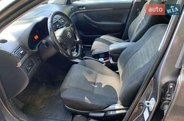 Универсал Toyota Avensis 2006 в 