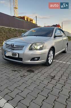 Ліфтбек Toyota Avensis 2006 в Тернополі