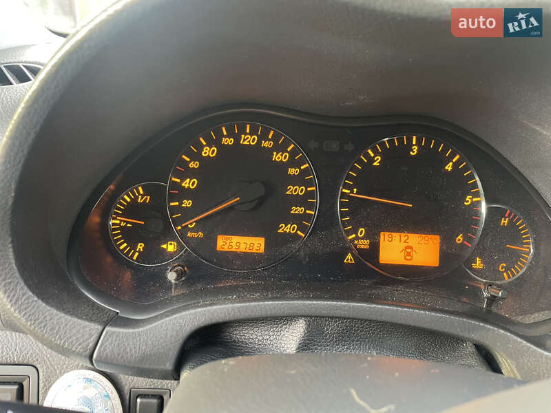 Ліфтбек Toyota Avensis 2006 в Києві