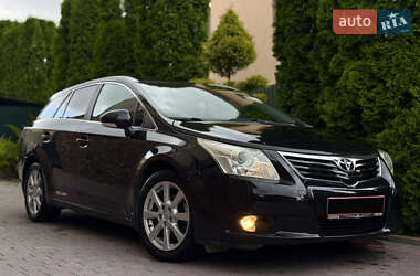 Універсал Toyota Avensis 2009 в Тернополі