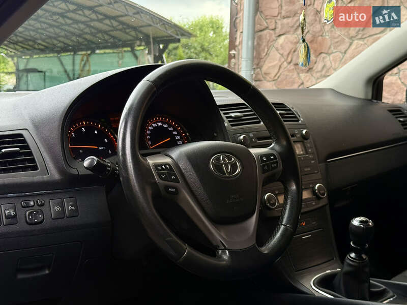 Универсал Toyota Avensis 2009 в Тернополе