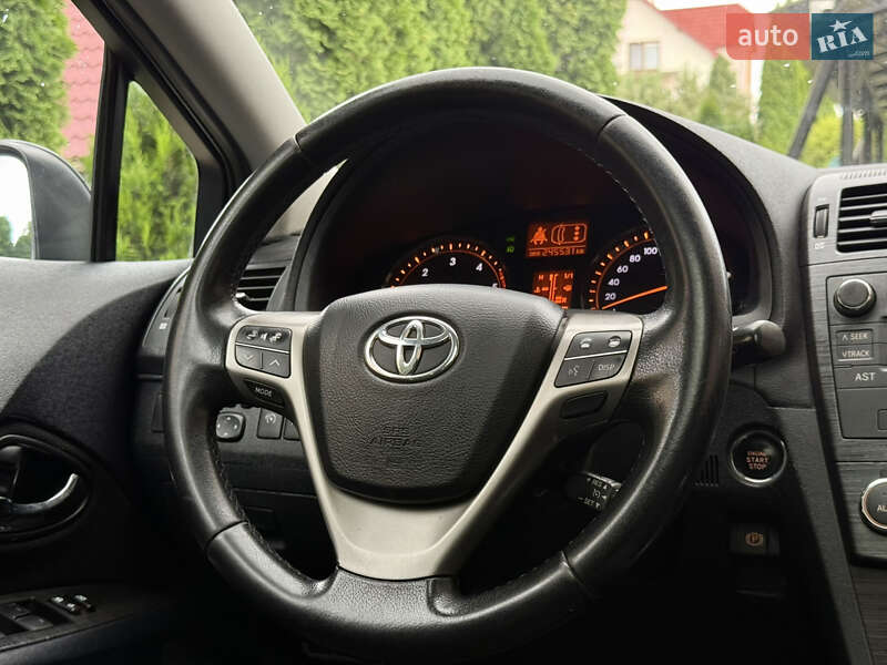 Универсал Toyota Avensis 2009 в Тернополе