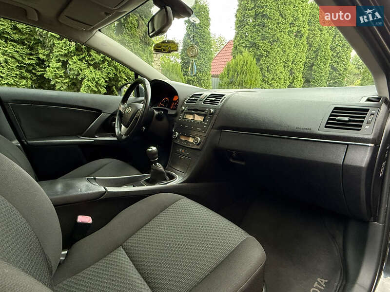 Универсал Toyota Avensis 2009 в Тернополе