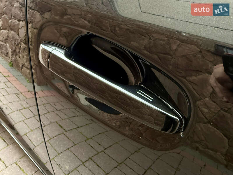 Универсал Toyota Avensis 2009 в Тернополе