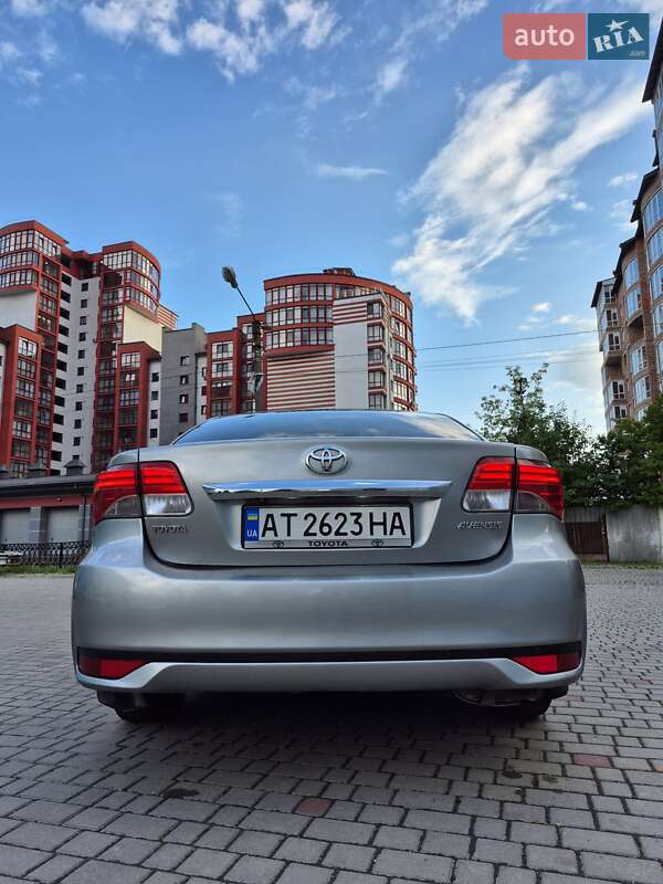 Седан Toyota Avensis 2012 в Ивано-Франковске фото 9 Седан Toyota Avensis 2012 в Ивано-Франковске