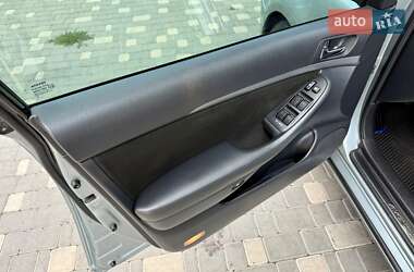 Седан Toyota Avensis 2008 в 