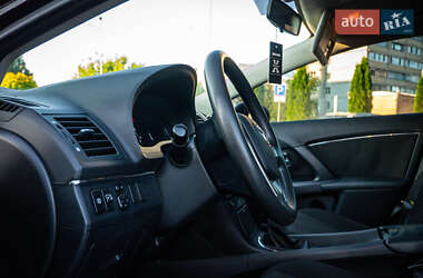 Универсал Toyota Avensis 2009 в 