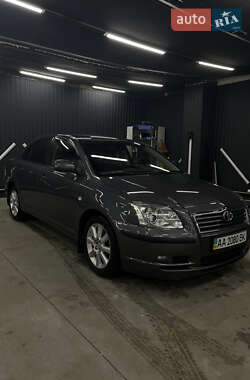 Седан Toyota Avensis 2006 в 