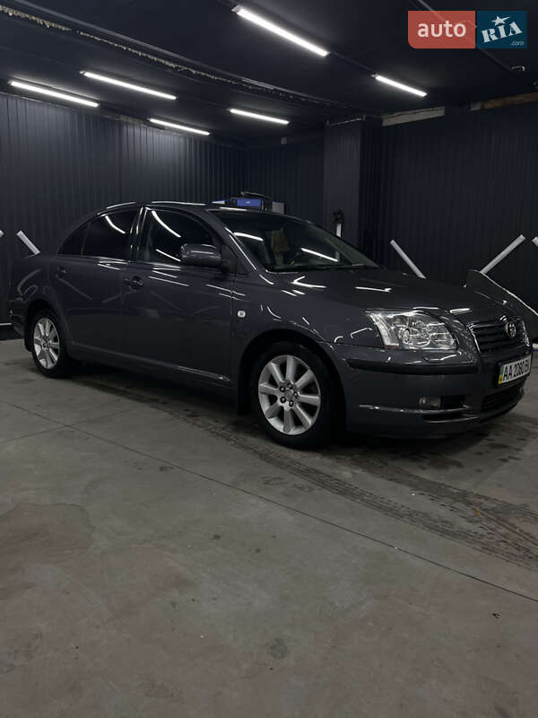 Toyota Avensis 2006