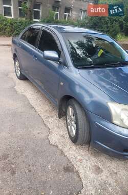 Седан Toyota Avensis 2003 в Львове