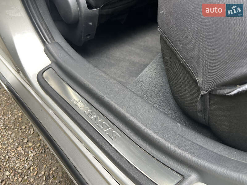 Седан Toyota Avensis 2008 в Трускавце