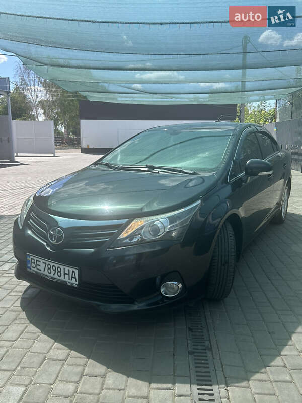 Седан Toyota Avensis 2012 в Первомайске