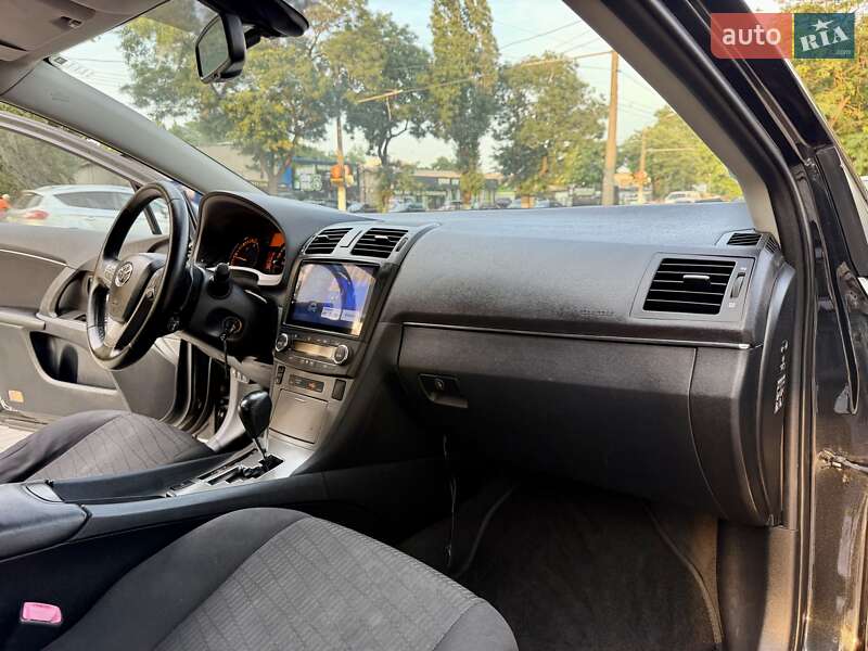 Универсал Toyota Avensis 2009 в Одессе