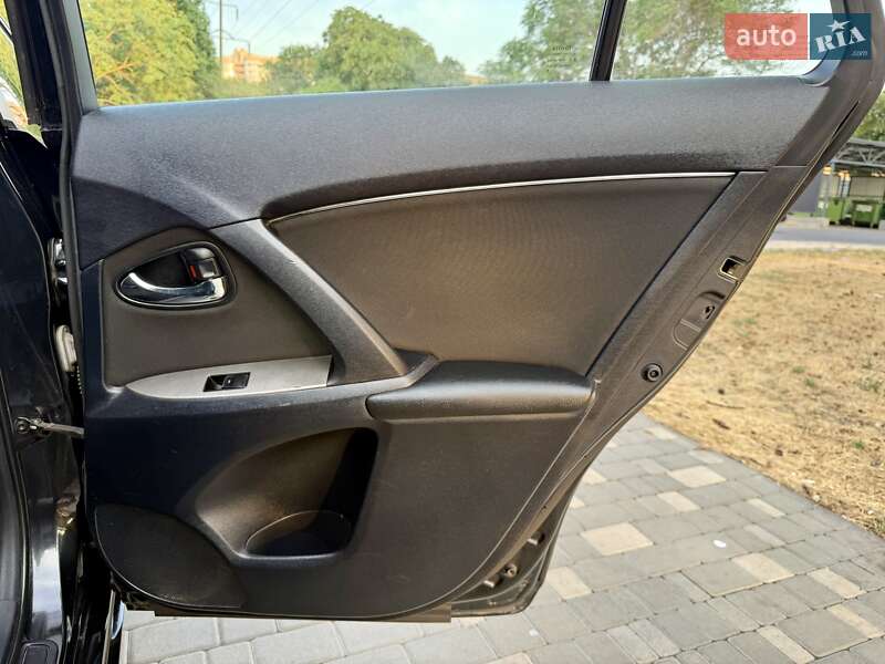 Универсал Toyota Avensis 2009 в Одессе