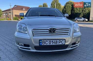 Ліфтбек Toyota Avensis 2003 в Теофіполі