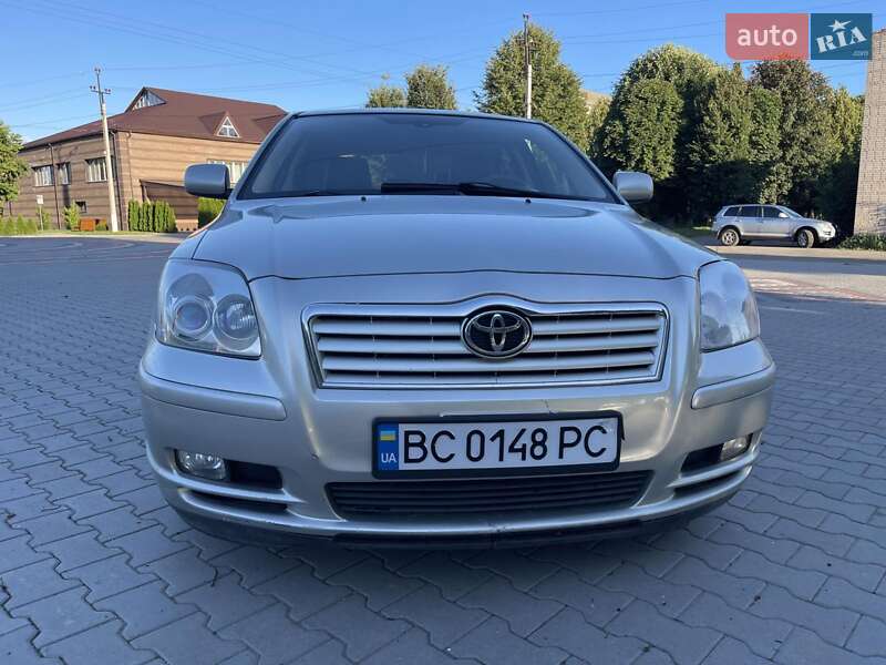 Toyota Avensis 2003