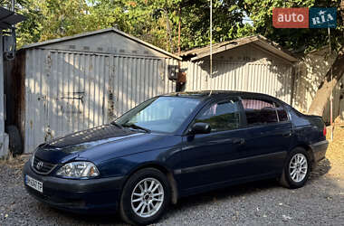 Седан Toyota Avensis 2001 в Одесі