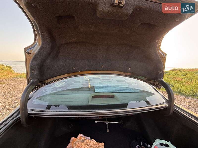 Седан Toyota Avensis 2003 в Овидиополе фото 67 Седан Toyota Avensis 2003 в Овидиополе