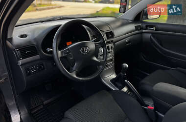 Універсал Toyota Avensis 2006 в 