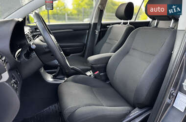 Універсал Toyota Avensis 2006 в 