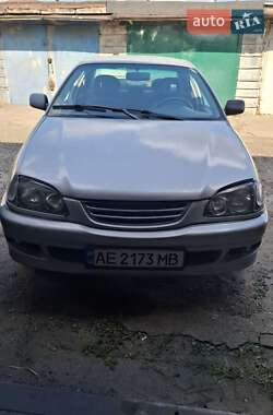 Седан Toyota Avensis 1998 в Покрові