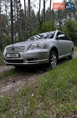 Универсал Toyota Avensis 2005 в Сарнах