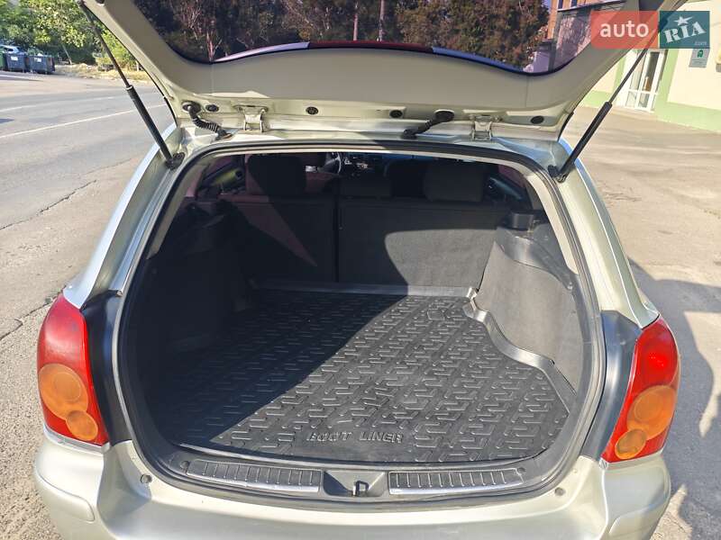 Універсал Toyota Avensis 2005 в Одесі