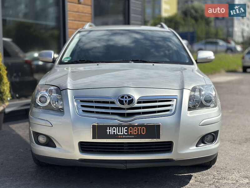 Универсал Toyota Avensis 2008 в Шептицькому