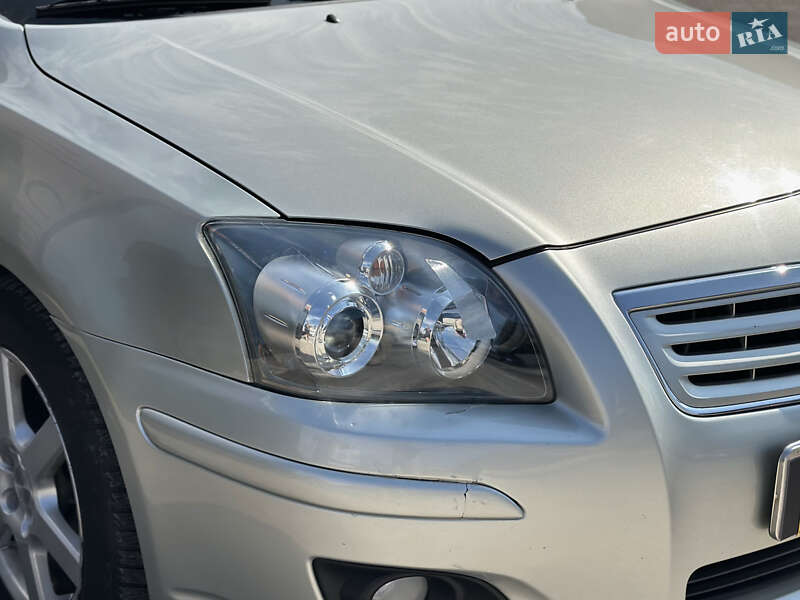 Универсал Toyota Avensis 2008 в Шептицькому