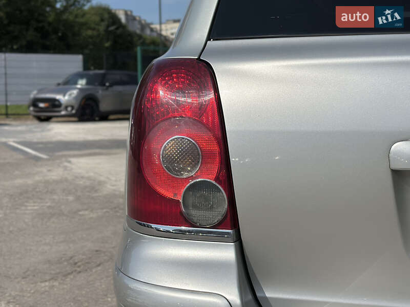 Универсал Toyota Avensis 2008 в Шептицькому