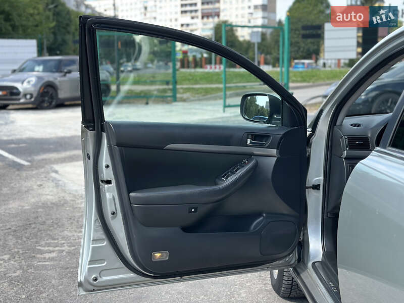 Универсал Toyota Avensis 2008 в Шептицькому