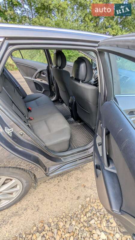 Универсал Toyota Avensis 2009 в Стрые