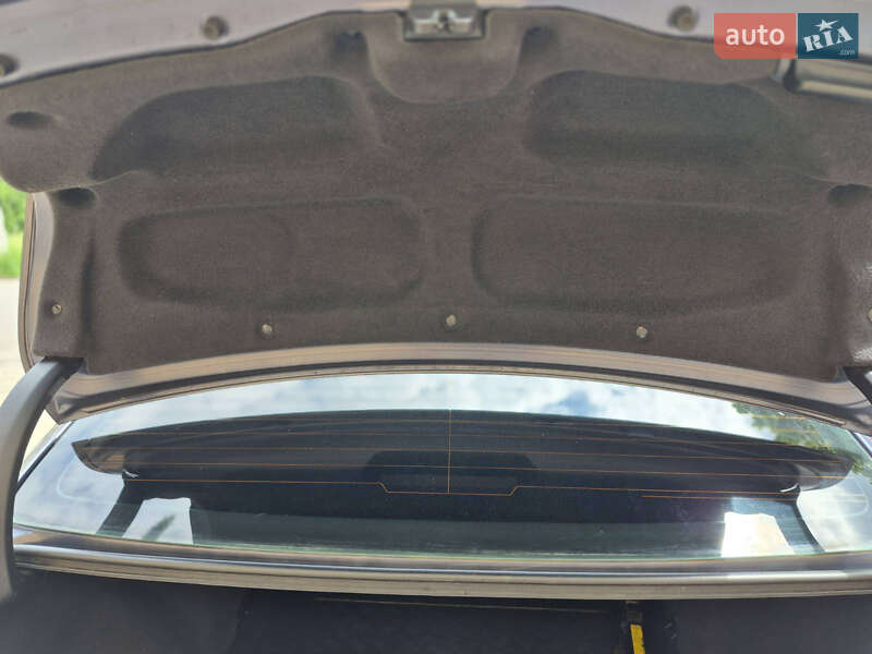 Седан Toyota Avensis 2010 в Рівному