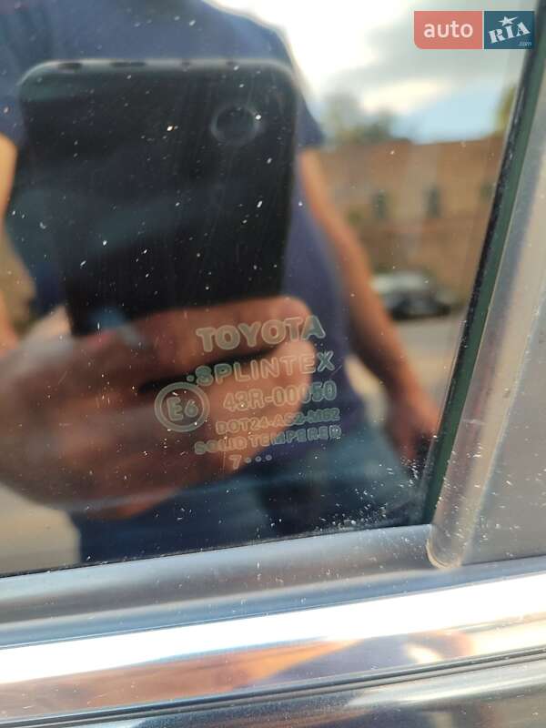 Седан Toyota Avensis 2007 в Киеве