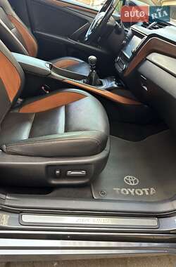 Универсал Toyota Avensis 2016 в 