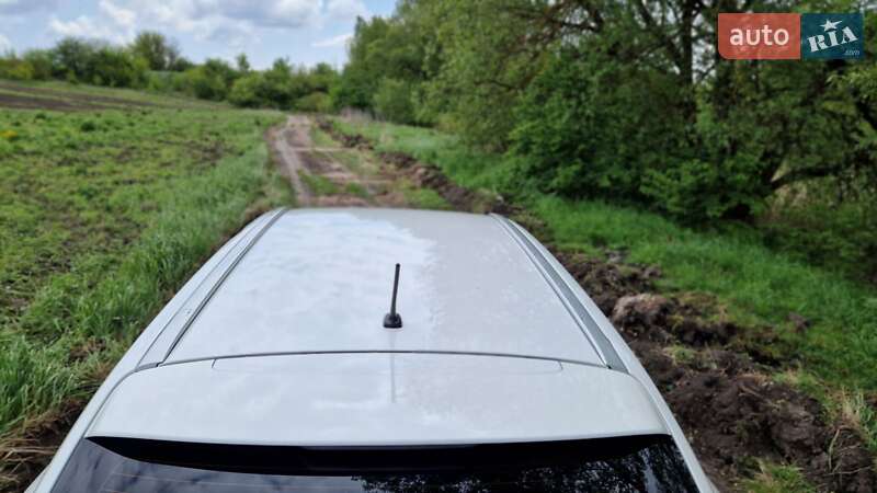 Универсал Toyota Avensis 2013 в Тернополе