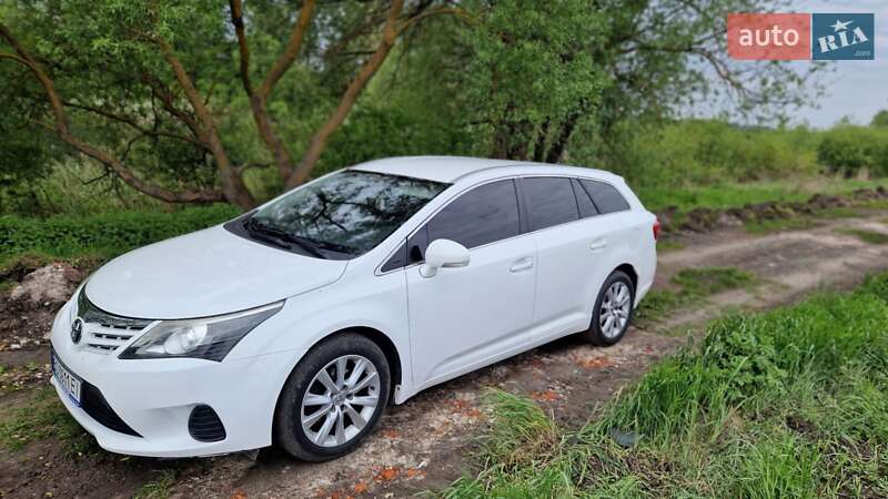 Toyota Avensis 2013