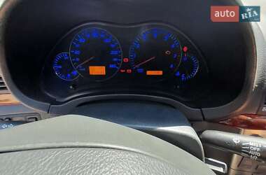 Седан Toyota Avensis 2003 в  фото 7 Седан Toyota Avensis 2003 в