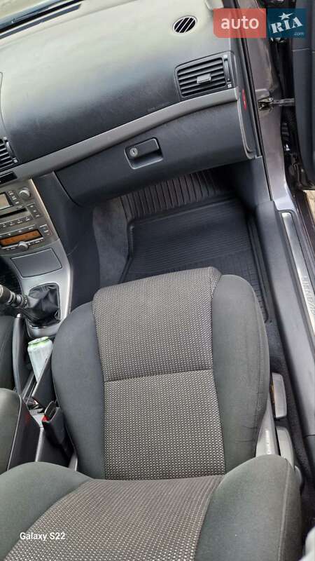 Универсал Toyota Avensis 2006 в Ивано-Франковске