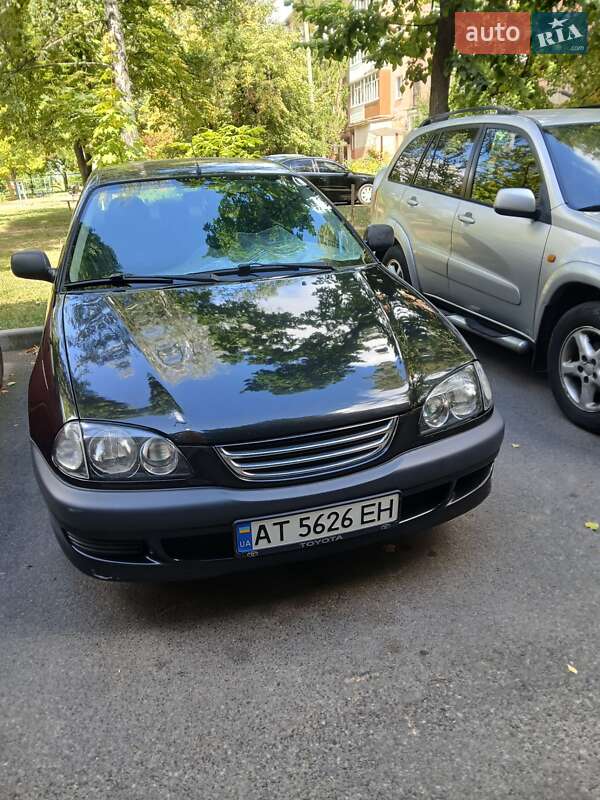 Toyota Avensis 1999