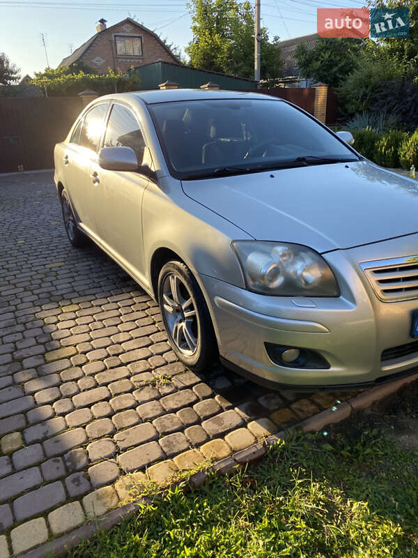 Седан Toyota Avensis 2007 в Виннице