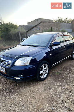 Седан Toyota Avensis 2004 в Одессе