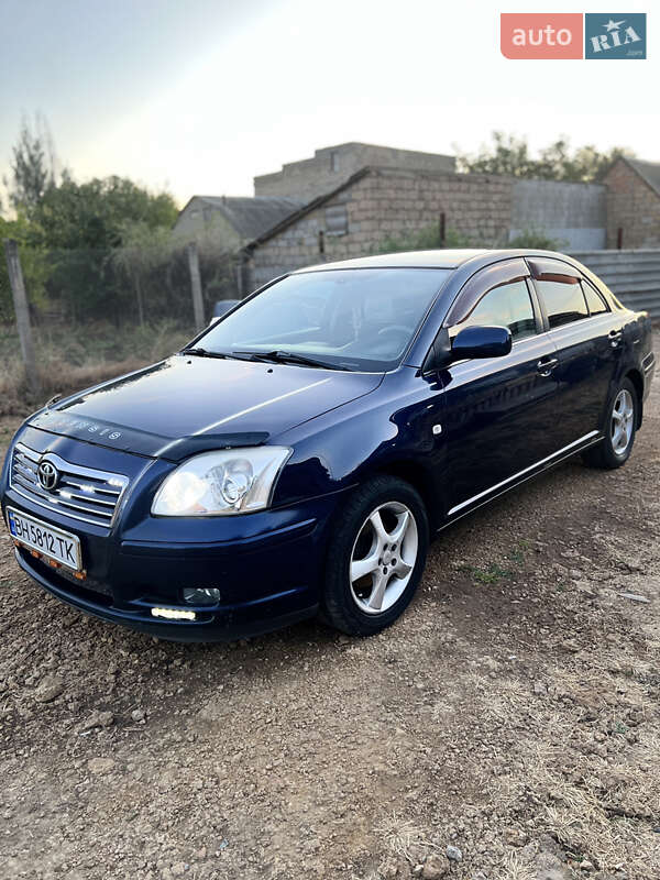 Toyota Avensis 2004