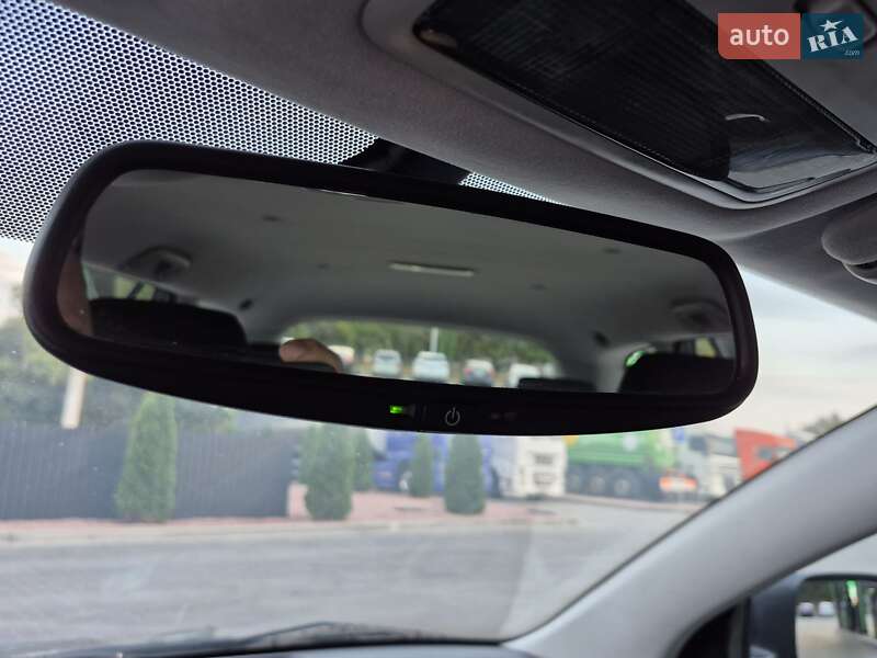 Универсал Toyota Avensis 2003 в Одессе