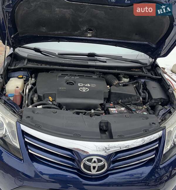 Универсал Toyota Avensis 2012 в Корсуне-Шевченковском