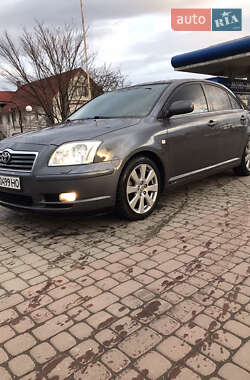 Лифтбек Toyota Avensis 2005 в Ивано-Франковске