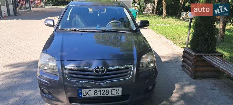 Седан Toyota Avensis 2007 в Хоросткові