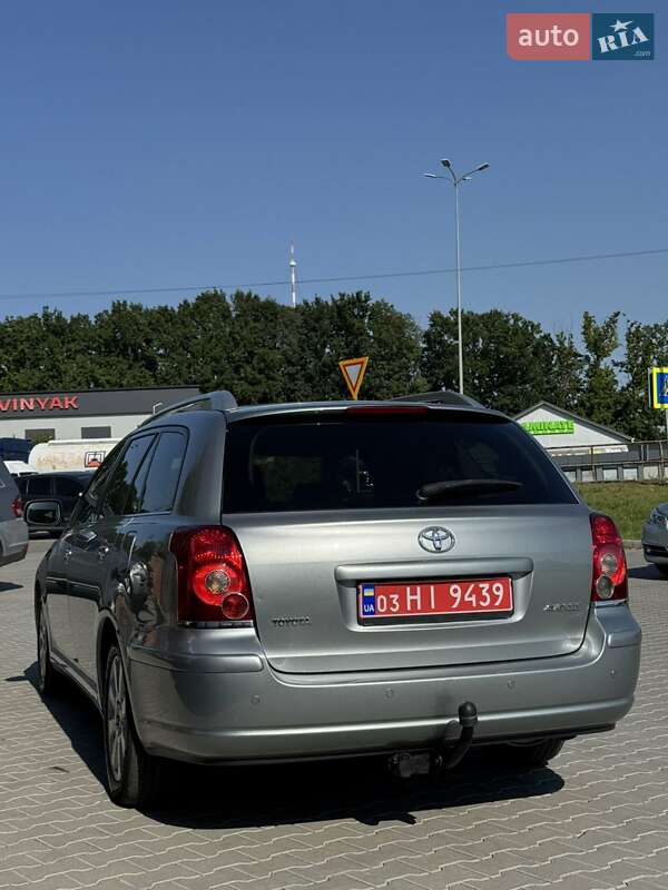 Універсал Toyota Avensis 2008 в Вінниці